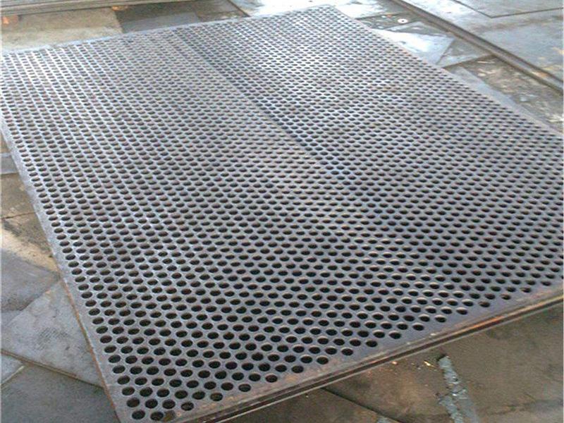 钢板冲孔网用于造纸厂，水泥厂，食品厂，糖厂等