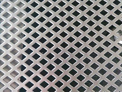 铝合金冲孔网是建筑中最理想的吸音用装饰材料