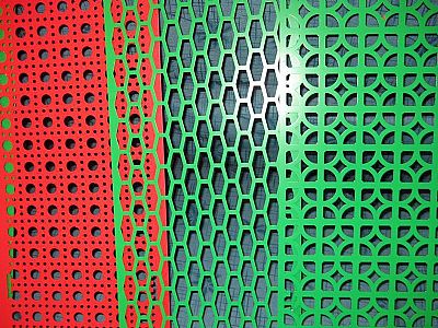 上海铝合金冲孔网可根据企业需求制作成各种颜色