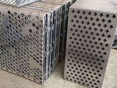 上海冲孔板碳钢与不锈钢之间有着根本的区别