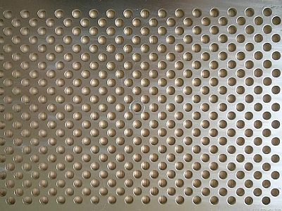 不锈钢冲孔网属于冲孔网的一种，材质即为不锈钢板